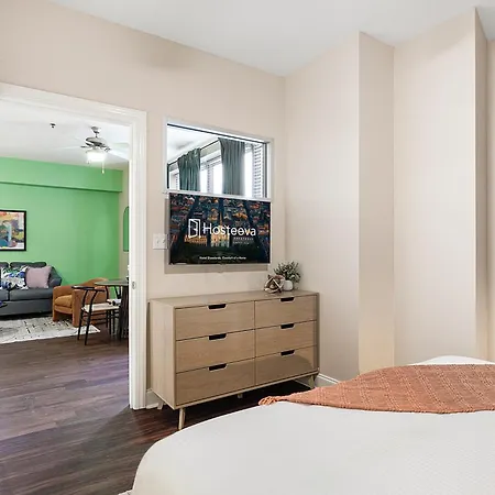 Apartment Spacious Modern Near French Quarter