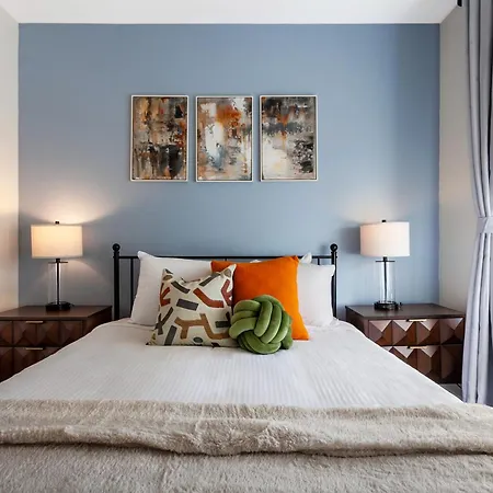 French Quarter Splendor: 4br Luxury