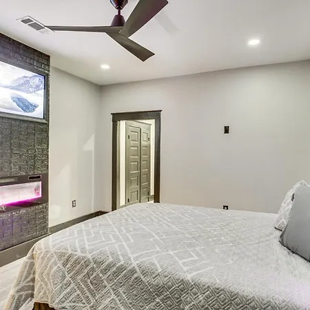 2 Mi To Bourbon St: Walkable Nola Duplex Holiday home New Orleans