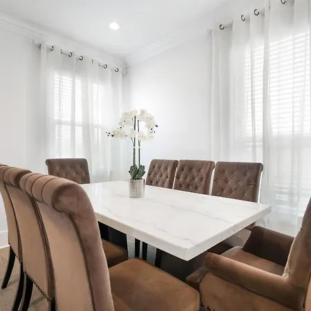 New 3-bed Luxury House Holiday home *