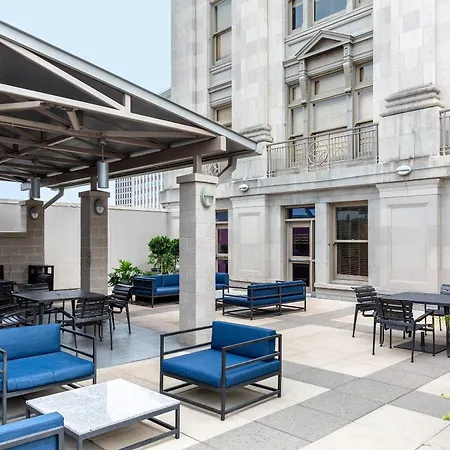 Apartment Roami At Hibernia Tower