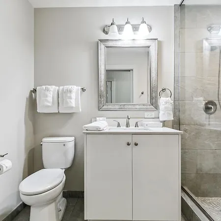 Apartment Upscale And Penthouses Close To Canal And Bourbon St New Orleans