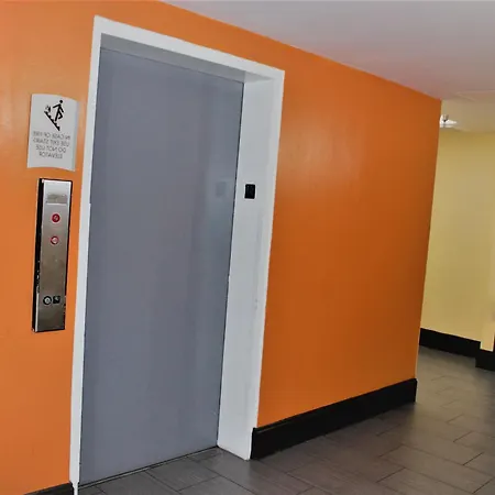 Hotel Trident &