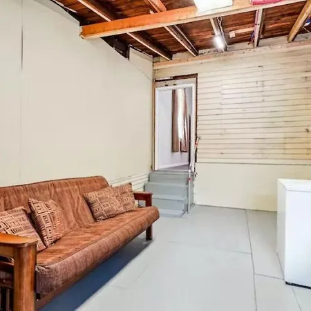 Penthouse On Claiborne