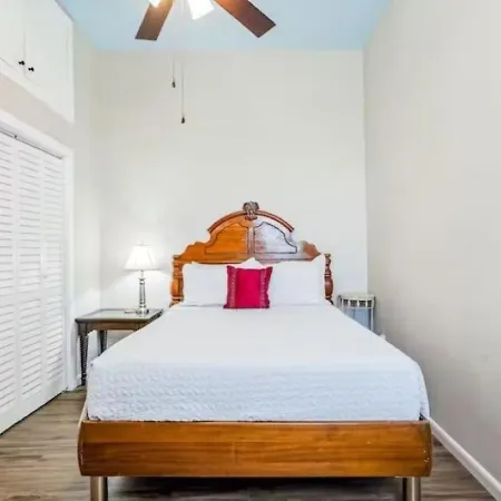 Apartment Penthouse On Claiborne New Orleans