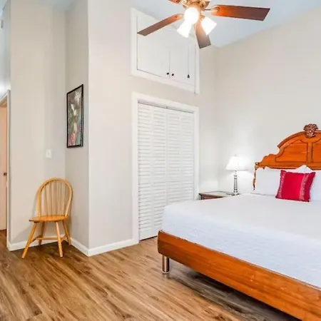 Penthouse On Claiborne New Orleans