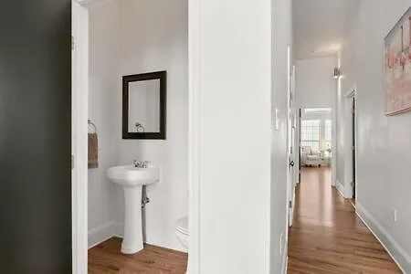 Apartment Timeless Elegance Historic Nola Haven 2bd *