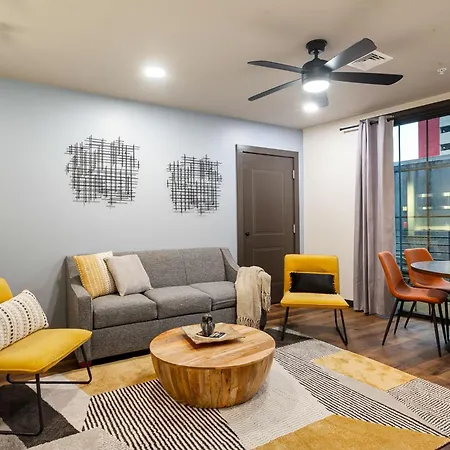 The Pelican By Hosteeva Apartment *