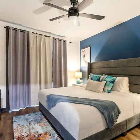 The Pelican By Hosteeva Apartment