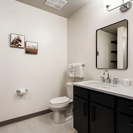 The Pelican By Hosteeva Apartment *