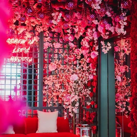 Virgin Hotel New Orleans