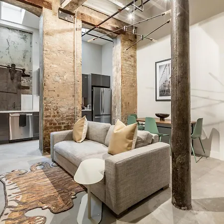 Ironworks Building - 3 Bedroom 2 Bath New Orleans