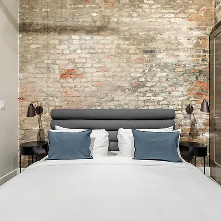 Apartment Ironworks Building - 3 Bedroom 2 Bath