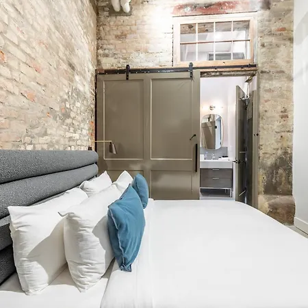 Apartment Ironworks Building - 3 Bedroom 2 Bath New Orleans