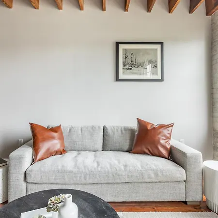 Ironworks Building - 2 Bedroom 2 Bath, 4 Bedroom 4 Bath