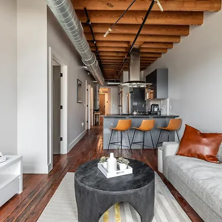 Apartment Ironworks Building - 2 Bedroom 2 Bath, 4 Bedroom 4 Bath New Orleans