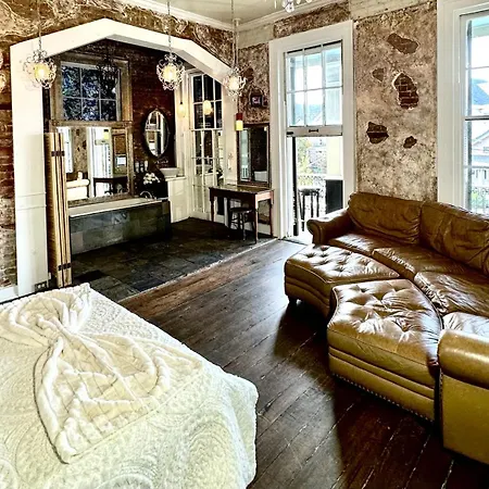 Fleur De Lis Mansion New Orleans