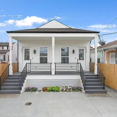 New 4 Bed Luxury House W/private Heated Pool * New Orleans