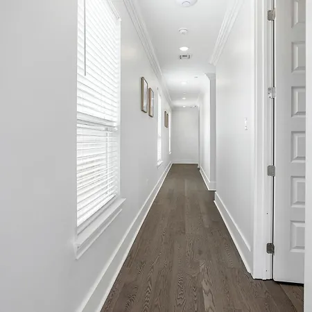 New 4 Bed Luxury House W/private Heated Pool * New Orleans