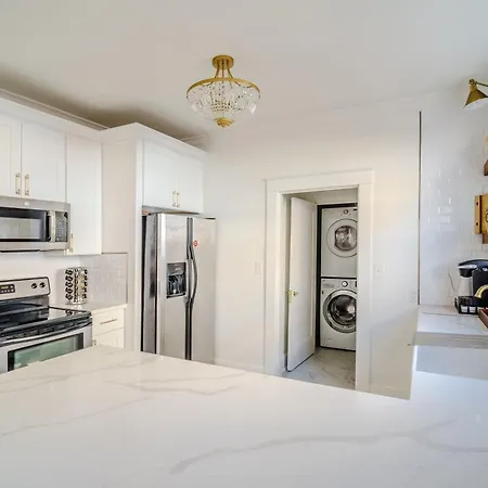 Serene 4 Bedroom Near French Quarter With Wi-fi And Parking *