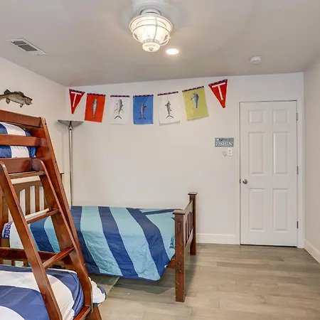 Waterfront Nola Gem W/ Boat Dock & Lift Holiday home