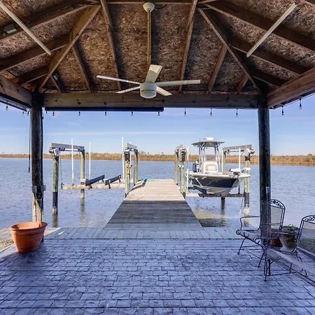Waterfront Nola Gem W/ Boat Dock & Lift Holiday home New Orleans