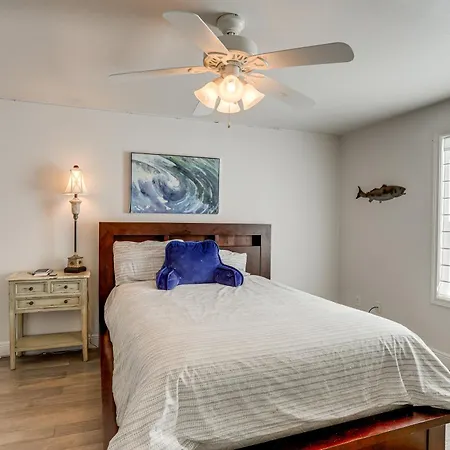 Waterfront Nola Gem W/ Boat Dock & Lift New Orleans