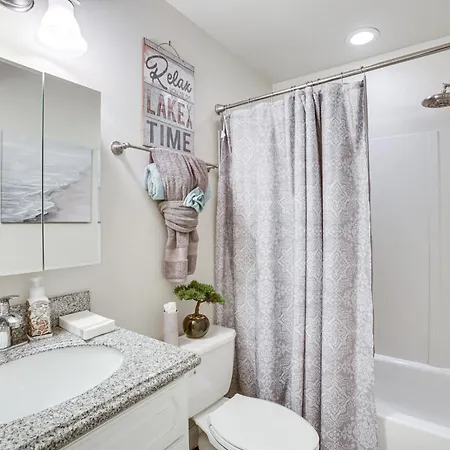 Apartment With Pool, 7 Mi To French Quarters New Orleans