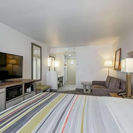 Country & By Radisson, I-10 East, La 3* New Orleans