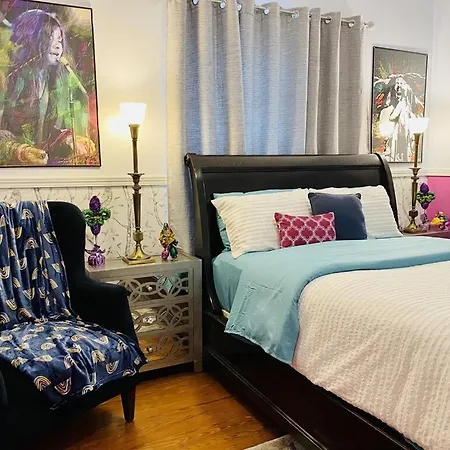 Midcity Charm Apartment