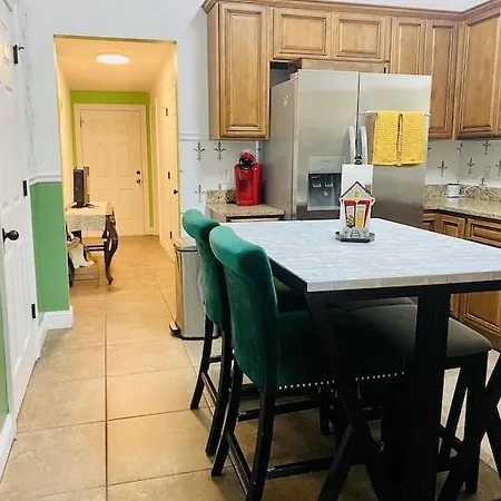 Historical Midcity Town Apartment