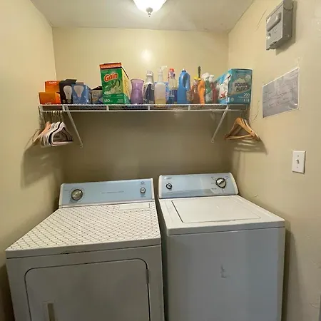 Cozy 3bdr 2bth 1st Floor Unit New Orleans