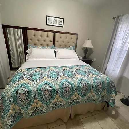 Apartment Cozy 3bdr 2bth 1st Floor Unit