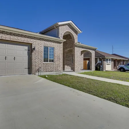 Easy Dtwn Nola Commute! Elegant W/ Yard