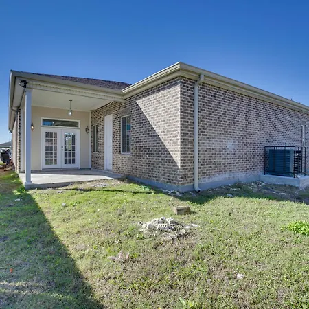 Easy Dtwn Nola Commute! Elegant W/ Yard Holiday home *