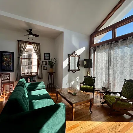 Auld Sweet Olive Bed & Breakfast 4*