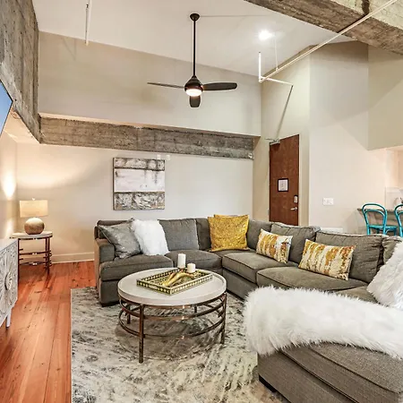 Upscale And Penthouses Close To Canal And Bourbon St Apartment *