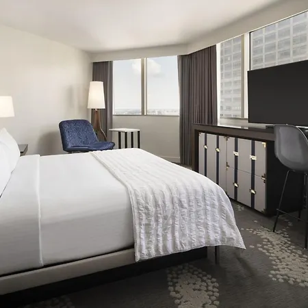 Le Meridien Hotel