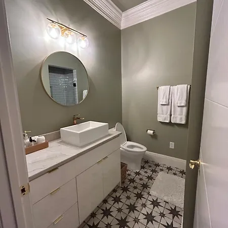 Serenity In The Marigny 4*