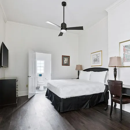 Historic Streetcar Hotel New Orleans