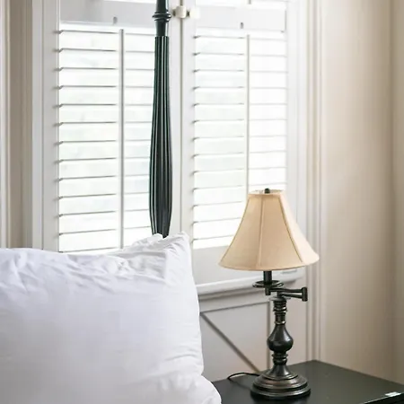 Historic Streetcar Hotel