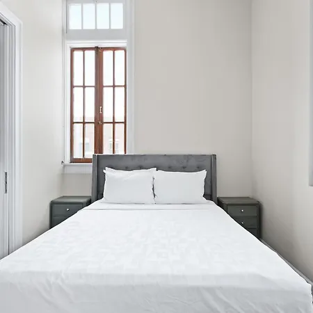 Bywater Aparthotel