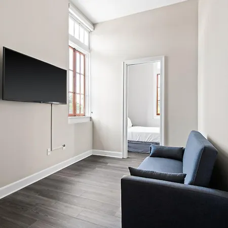Aparthotel Bywater 3*