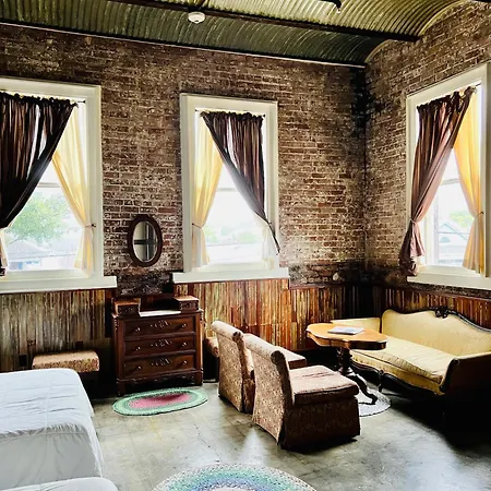 Bed & Breakfast At The Old Jail 3*