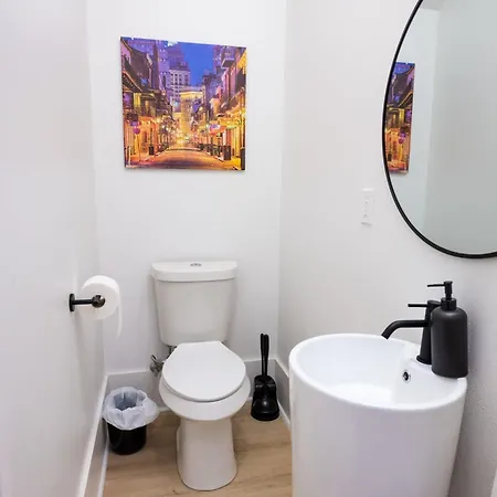 Apartment Mid-city Magic 4 *