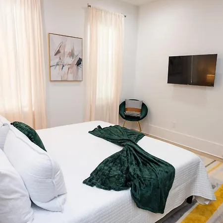 Apartment Mid-city Magic 4