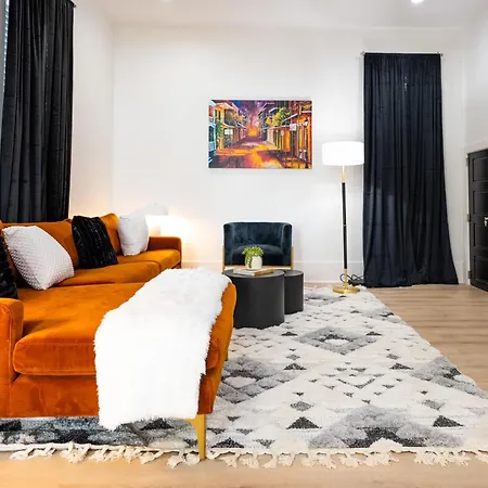 Mid-city Magic 4 *