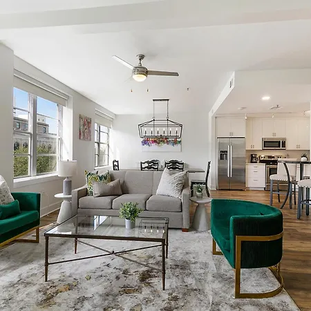 Festive 4br In The Heart Of Nola *
