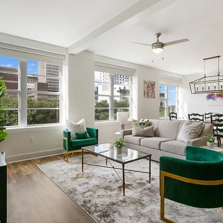 Apartment Festive 4br In The Heart Of Nola