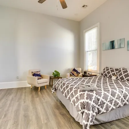 Holiday home 2 Mi To French Quarter: Walkable Nola *